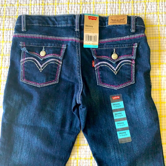 Levi’s skinny jeans for big girl - Picture 4 of 9